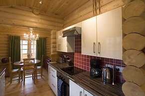 BCC Loch Ness Log Cabins