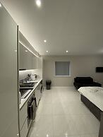 Buckingham Apartment