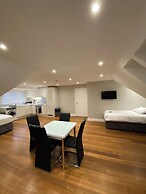 Buckingham Apartment