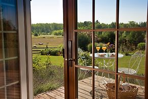 Chanticleer Guest House