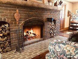 Chanticleer Guest House