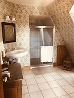 Chanticleer Guest House