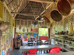 Palmento Grove Eco Cultural & Fishing Lodge