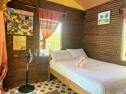 Palmento Grove Eco Cultural & Fishing Lodge