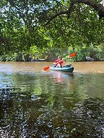 Palmento Grove Eco Cultural & Fishing Lodge