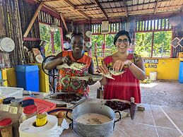 Palmento Grove Eco Cultural & Fishing Lodge