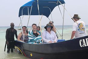 Palmento Grove Eco Cultural & Fishing Lodge