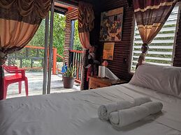 Palmento Grove Eco Cultural & Fishing Lodge