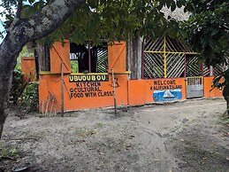 Palmento Grove Eco Cultural & Fishing Lodge