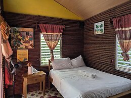 Palmento Grove Eco Cultural & Fishing Lodge