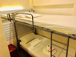 Hometown Hotel Bacolod - Lacson