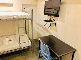 Hometown Hotel Bacolod - Lacson