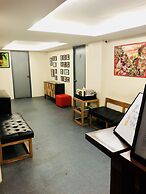 Hometown Hotel Bacolod - Lacson