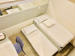 Hometown Hotel Bacolod - Lacson