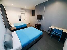 Hometown Hotel Bacolod - Lacson