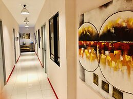 Hometown Hotel Bacolod - Lacson