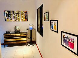 Hometown Hotel Bacolod - Lacson