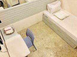 Hometown Hotel Bacolod - Lacson