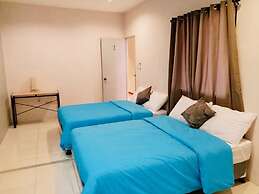 Hometown Hotel Bacolod - Lacson