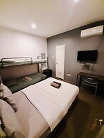 Hometown Hotel Bacolod - Lacson
