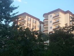 Royal Life Residence