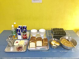 Slow Citi Guesthouse - Hostel