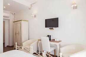 Donna Margherita Rome Suite & Rooms