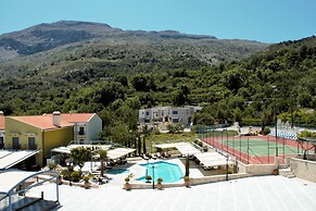 Alexander Mountain Resort