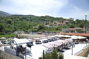 Alexander Mountain Resort