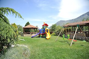 Alexander Mountain Resort