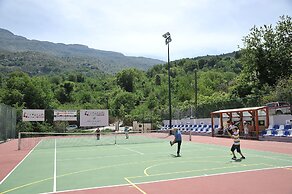 Alexander Mountain Resort