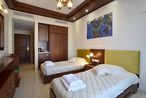 Alexander Mountain Resort