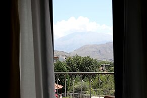 Alexander Mountain Resort