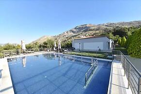 Alexander Mountain Resort