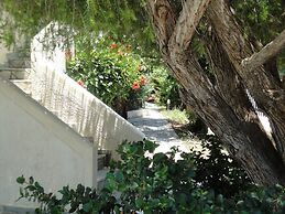 Nancy - Chara Apartments