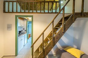 Nancy - Chara Apartments