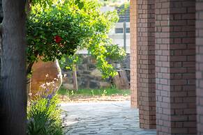 Nancy - Chara Apartments