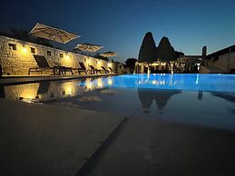 Nancy - Chara Apartments