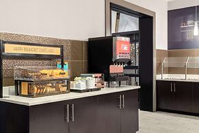 Hampton Inn & Suites Worcester