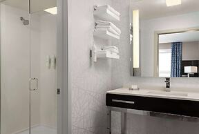 Hampton Inn & Suites Worcester