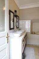 Le Petit Hotel du Flouka