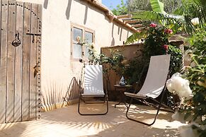 Le Petit Hotel du Flouka