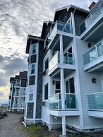 Tides Inn & Suites