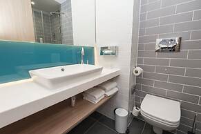 Holiday Inn Express Paris - Velizy by IHG
