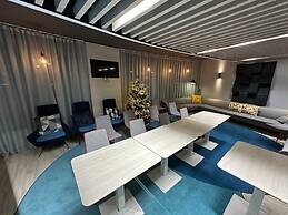 Holiday Inn Express Paris - Velizy by IHG