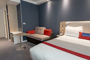 Holiday Inn Express Paris - Velizy by IHG