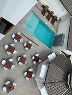 BlueBay Galapagos Planet