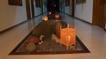 BlueBay Galapagos Planet