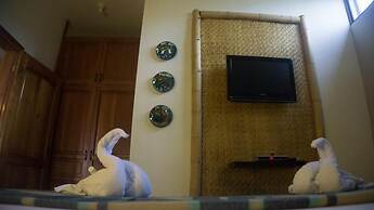 BlueBay Galapagos Planet