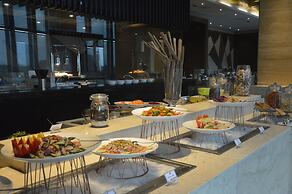 The Shore Hotel & Residences